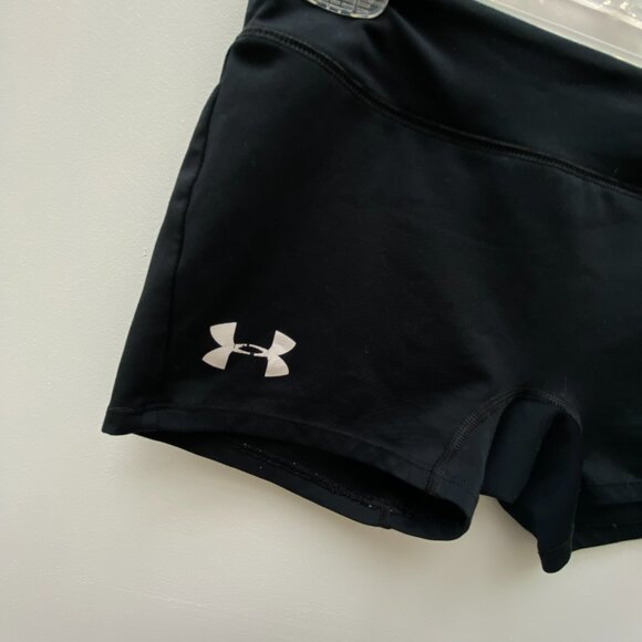 Under Armour Yoga shorty shorts size Youth Large - Picture 5 of 5